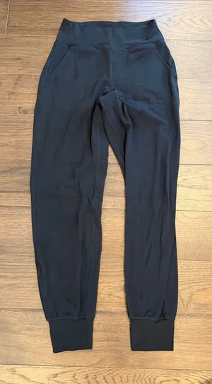 lululemon athletica Black Align Joggers Size 4 thumbnail 1