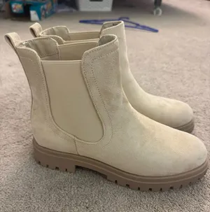 Old navy boots thumbnail 1