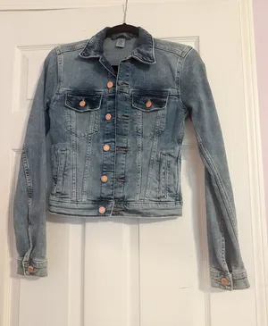 H&M Denim Jacket with stylish buttons thumbnail 1