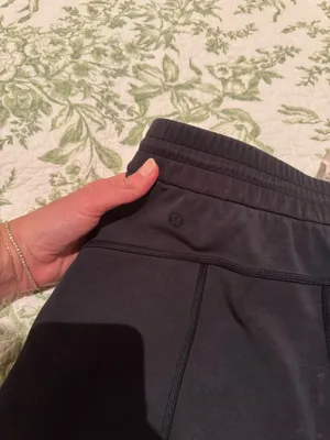 Lululemon Softstreme High-Rise Shorts 4" 4 thumbnail 2