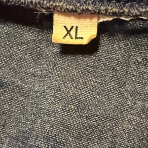 Vintage Women XL Patchwork Denim Vest Blue‎ Folk Art House Applique Artistic thumbnail 5