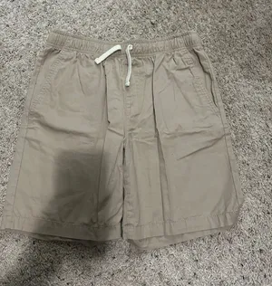 Old Navy Khaki Shorts thumbnail 1
