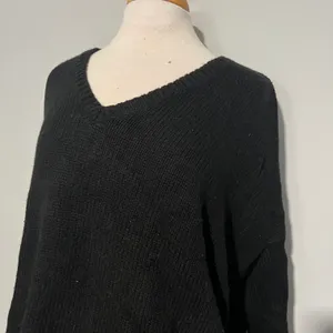 H One Black Knit Oversized Pullover Sweater Size L thumbnail 2