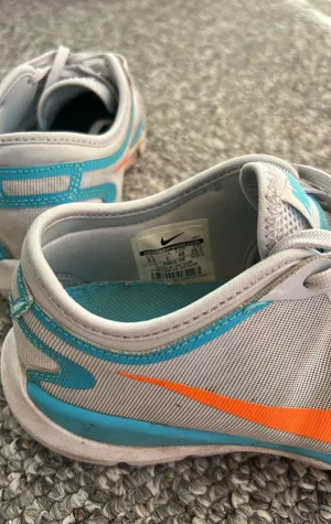 Nike Shoes thumbnail 4