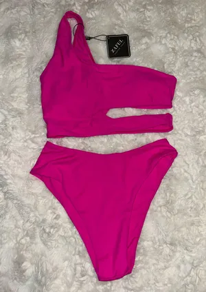 NWT Zaful Hot Pink Bikini Set  thumbnail 1