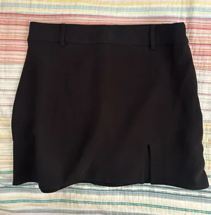Forever 21 Black Mini Skirt thumbnail 1