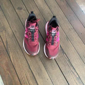 New Balance NTR Women Trail Running Shoe size-8.5 thumbnail 9