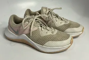 Nike sneakers white‎ pink size 6.5 thumbnail 1