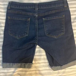 Wonder Nation Jean Shorts Size 8. Waist 26 inches thumbnail 2