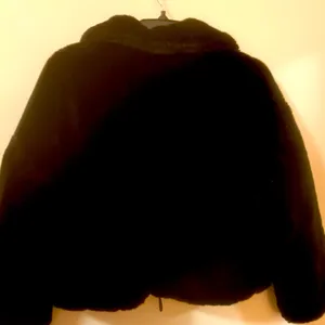 Zara Brand Black Fur Coat Absolutely Gorgeous Like New thumbnail 3