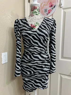 Bardot Black White Zebra Sequin Ruched V-Neck Mini Dress XS NWT thumbnail 2