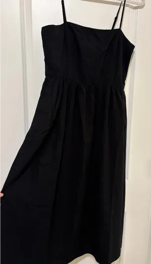 Black Maxi Dress with Pockets thumbnail 1