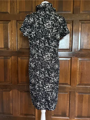 J. Crew 100% Silk‎ Abstract Print Ruffle Dress Size 8 Black White Shift thumbnail 5