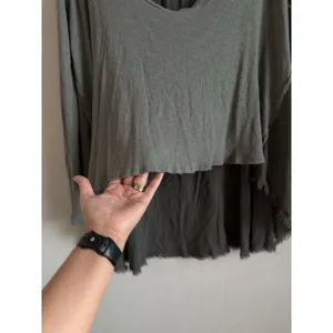 Free People We The Free TT Special Tee Crop Draping Long Sleeve Thermal Top Sz M thumbnail 5