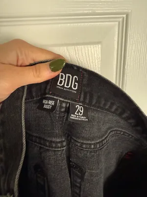 BDG Jeans High-Rise Baggy thumbnail 3