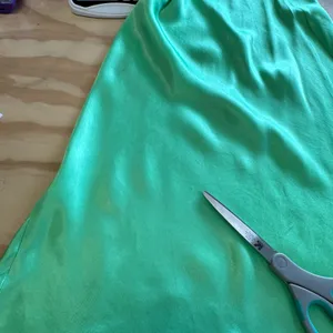 Topshop Green Satin Bias Cut Midi Skirt High Waisted Emerald US 0 thumbnail 9
