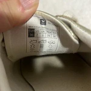 Veja Madewell Sneakers in Star-Embroidered Gold Leather women's size 7 thumbnail 5