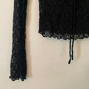 Kimchi Blue Black Lace Long Sleeve Top Coquette Whimsy Fairy Women's size Medium thumbnail 4