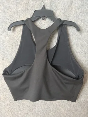Uniqlo Woman Large Black Racerback Cropped padded tank top thumbnail 6