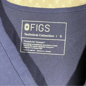 Figs Dark Blue Casma‎ Pocket Scrub Top thumbnail 3
