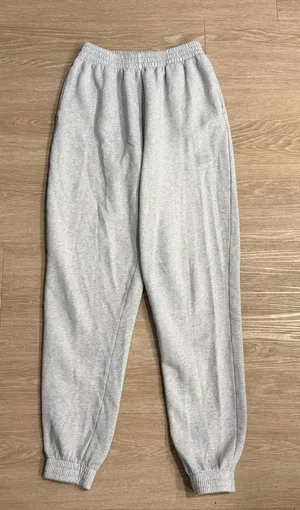 VS PINK Heathered Gray Sweatpants thumbnail 1