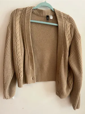 H&M Beige Cable Knit Cropped Button Front Cardigan Sweater Women’s Size L thumbnail 4