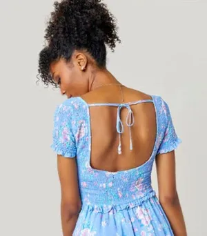 Floral romper Size L thumbnail 5