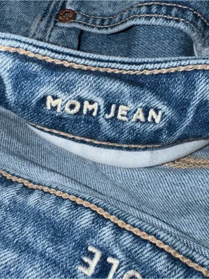 american eagle mom jeans thumbnail 5