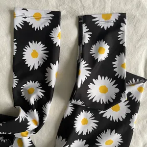 Year Of Ours Veronica Daisy Leggings thumbnail 7