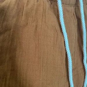 Old navy orange linen shorts thumbnail 3