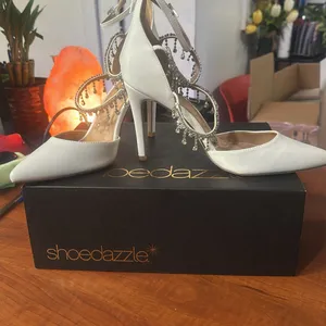 Shoe Dazzle Patent Leather Faux-Fur Trim Heel thumbnail 8
