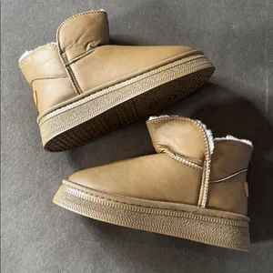 Women’s Mini Platform Ankle Boots Faux Fur Lined Size 7 (EU38) NEW thumbnail 1