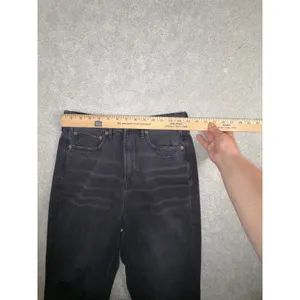 American Eagle Highest Rise 90's Boyfriend Jeans Women's‎ 6 Reg Black Distressed thumbnail 8