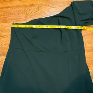 Sachin & Babi Women’s Plus 18W Emerald Green Nadia Gown One Shoulder Puff Sleeve thumbnail 3