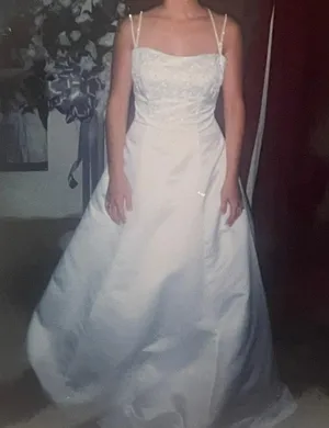 Wedding Dress White Size 8 thumbnail 1