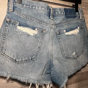 Abercrombie & Fitch Annie High Rise Distressed Denim Shorts Size 28/6 thumbnail 5