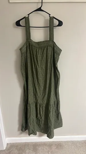 Dress thumbnail 3