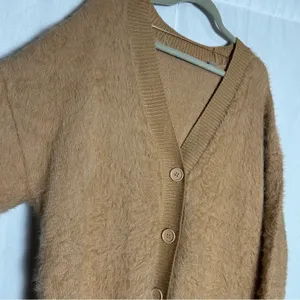 Tahari Camel Fuzzy Long Sleeve‎ Oversized V Neck Button Front Cardigan Sweater thumbnail 3