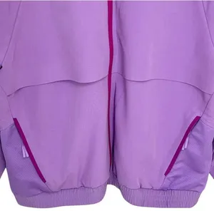 Figs Sydney Scrub Jacket in Lilac Purple Size Medium thumbnail 9