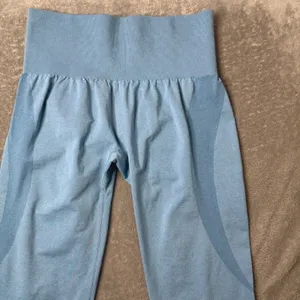 NVGTN Sky Blue Contour Seamless Leggings Womens M Activewear Workout Gym thumbnail 4