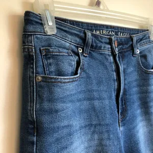 American Eagle Mom Jeans thumbnail 2