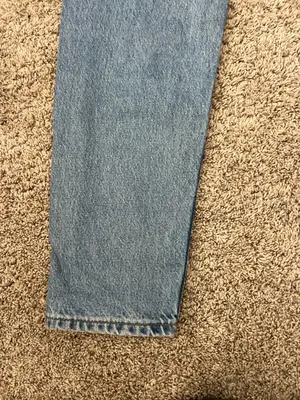 Levi's High-Rise Distressed Light Blue Women's Jeans thumbnail 7