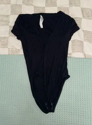 Free People Black V-Neck Short Sleeve Bodysuit size S thumbnail 1