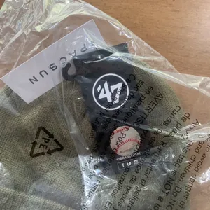 Authentic ‘47  Los Angeles Dodgers Basic Raised Knit Cuffed Olive Beanie thumbnail 4
