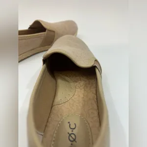b.o.c. Women’s beige Slip-On Loafers thumbnail 9