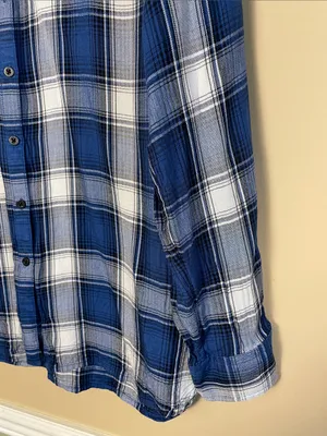Lauren Ralph Lauren Women’s Plaid Blue White Black LS Button-Up Shirt thumbnail 4
