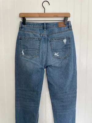 AMERICAN EAGLE AE Ripped Mom Jean Distressed High Rise Size 4 thumbnail 6