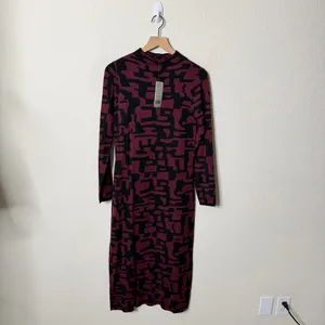 NWT Sweaty Betty Black Long Sleeve Jersey Knit Graphic Sweater Midi Dress Size 8 thumbnail 2