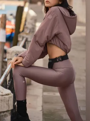 NWT Alo 7/8 High-Waist Airlift Legging size small in mushroom SOLD OUT COLOR thumbnail 2