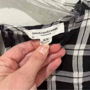 Beach Lunch Lounge Womens Size Medium Black White‎ Plaid Long Sleeve Peasant Top thumbnail 3